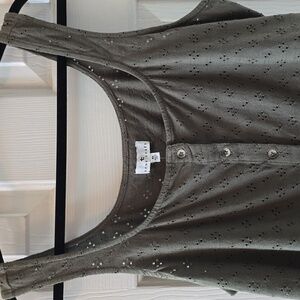 TRUE CRAFT BRAND WOMEN'S JUNIOR SIZE OLIVE GREEN SUMMER TANK TOP SIZE XL